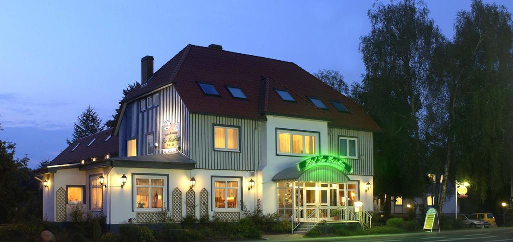 Hotel Zur Heidebluete 함부렌 외부 사진