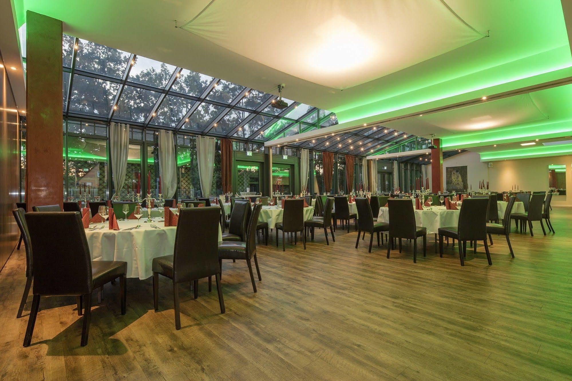 Hotel Zur Heidebluete 함부렌 외부 사진